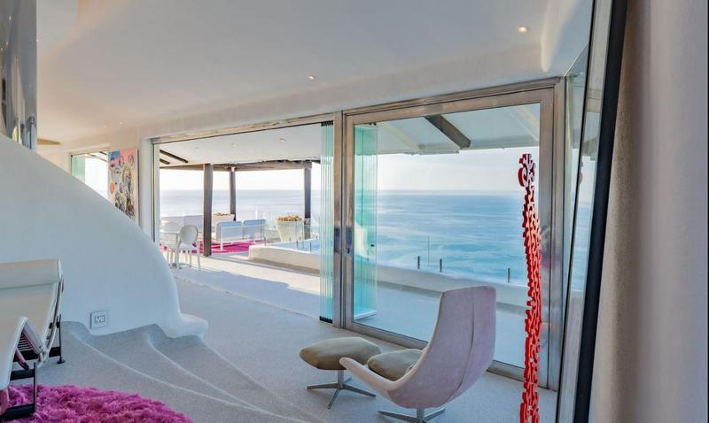 6 Bedroom Property for Sale in Bantry Bay Western Cape